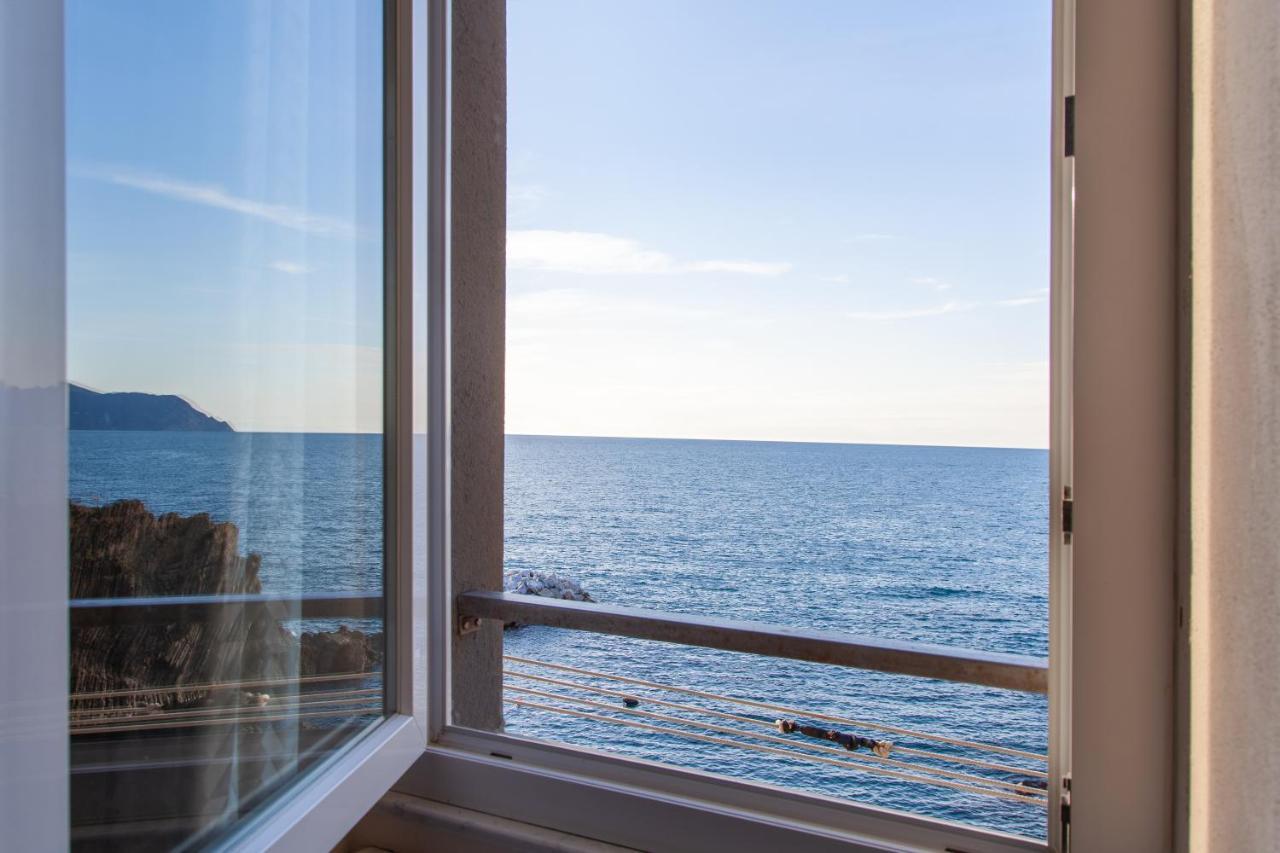 Ciao Bella Seafront Apartment ริโอมัจโจเร ภายนอก รูปภาพ